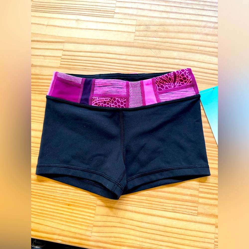 Ivivva Rhythmic Short**Olt Size 8